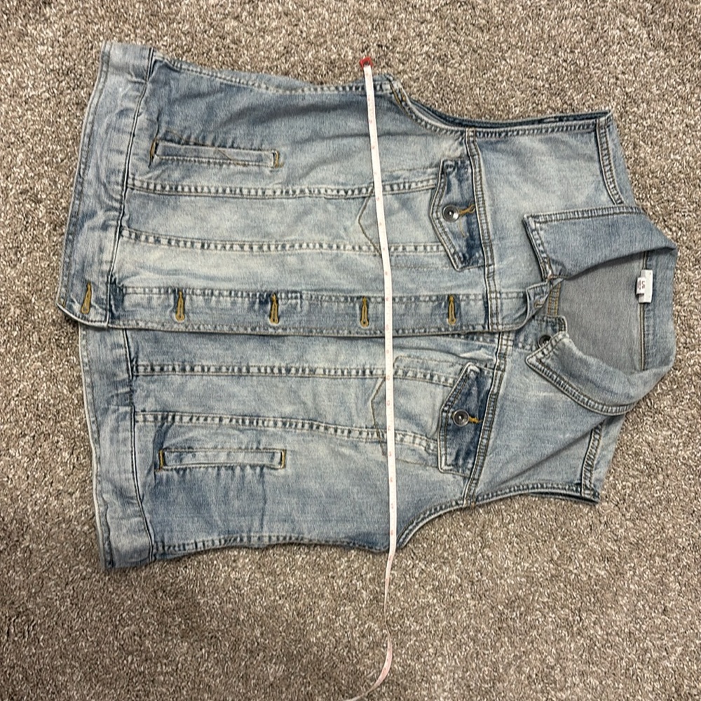 Light Wash Denim Vest Women's Sz L - Picture 10 of 13